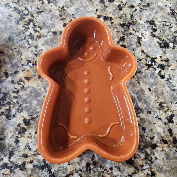 NEW Gingerbread Man Baking / Casserole Dishes / Serving Platter - Set of 2 - Picture 3 of 6
